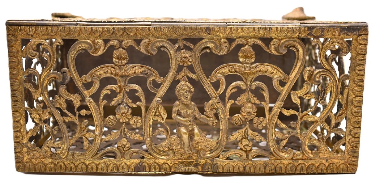 Coffret à bijoux ajouré en bronze doré, style ormolu, datant du début du XIXe siècle.-photo-5