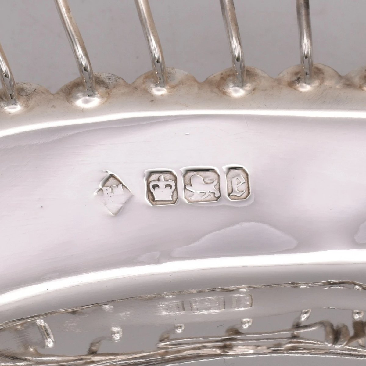 Antique Victorian Sterling Silver Swing Handle Basket Sheffield 1894 Rm Eh-photo-4