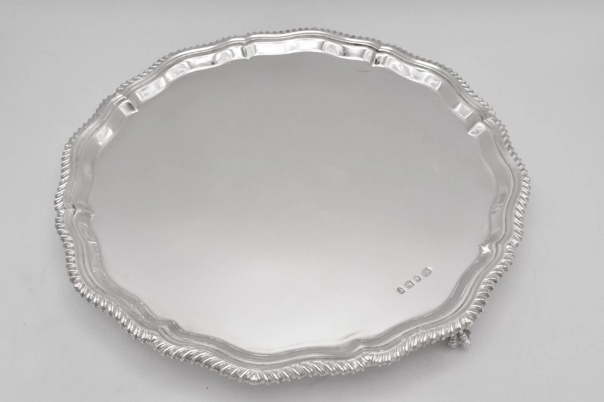 Plateau circulaire ancien en argent massif George V, Sheffield 1918, Asprey