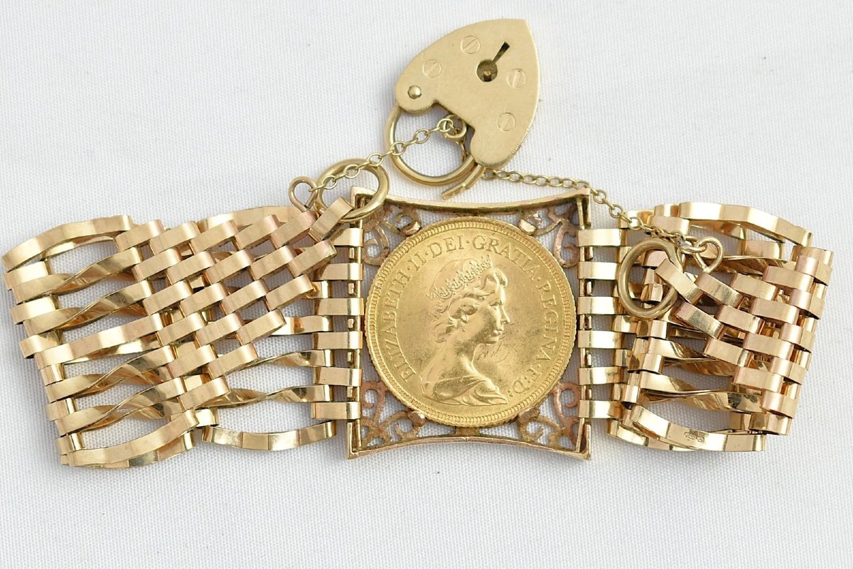 Bracelet « Gate » en or 9 carats (1974) avec fermoir cadenas en forme de cœur et pièce souverai-photo-4
