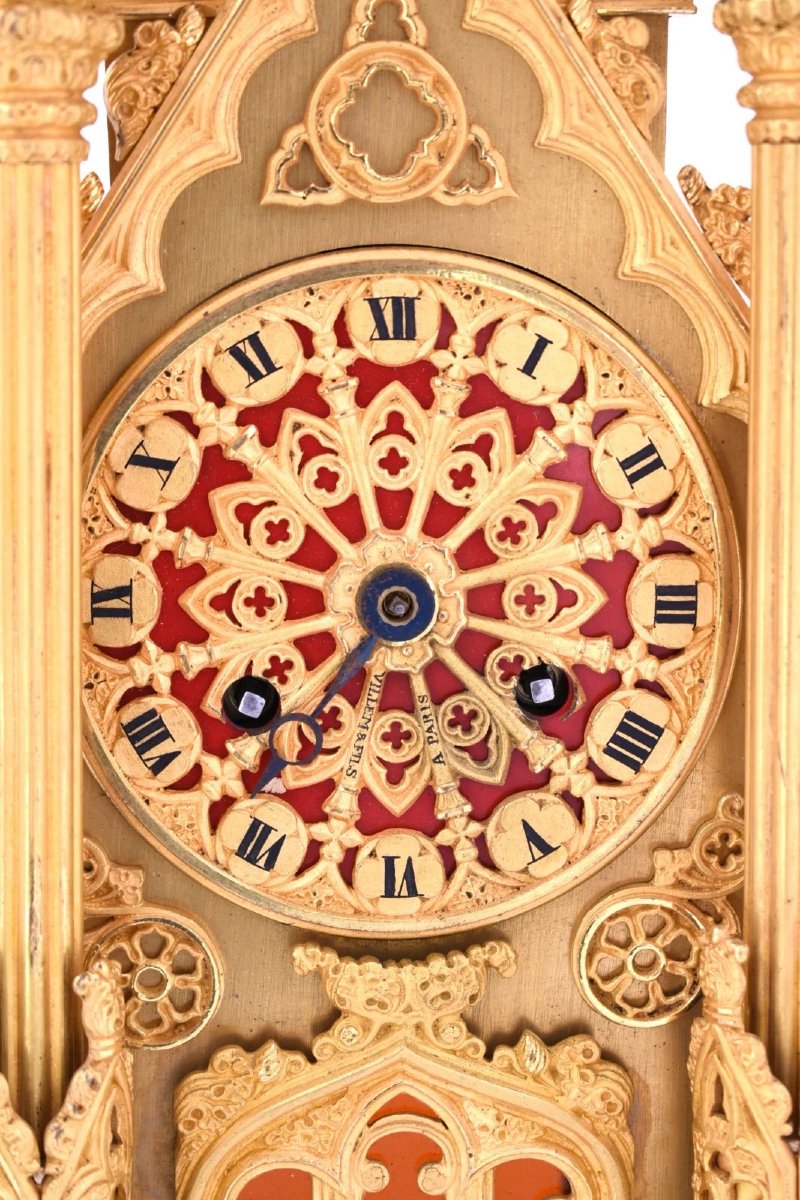 Pendule de cheminée ancienne du XIXe siècle en laiton, style cathédrale gothique, signée Villem-photo-3
