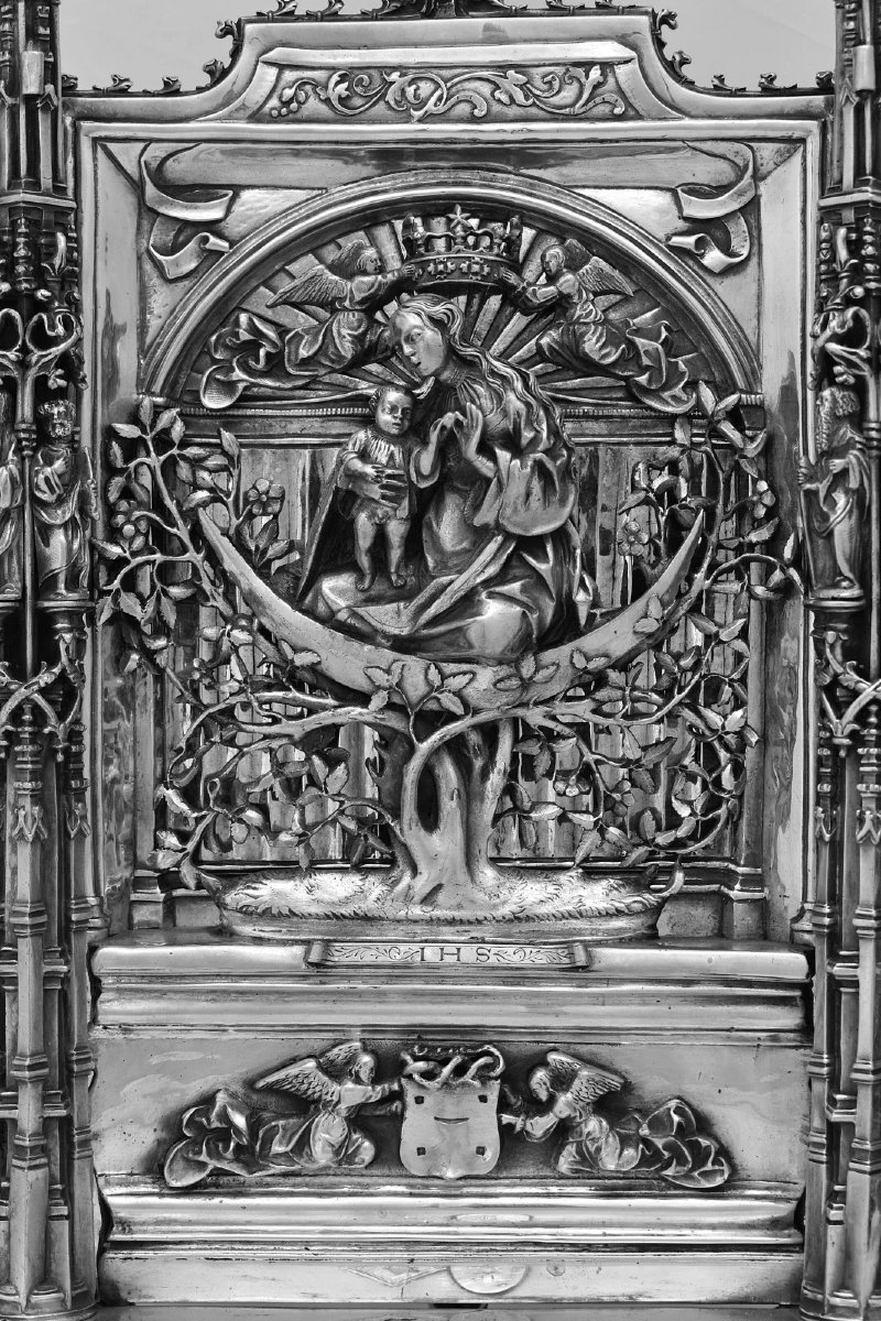 Pax ancienne en métal argenté Elkington, style néogothique, Vierge à l'Enfant (vers 1900)-photo-1