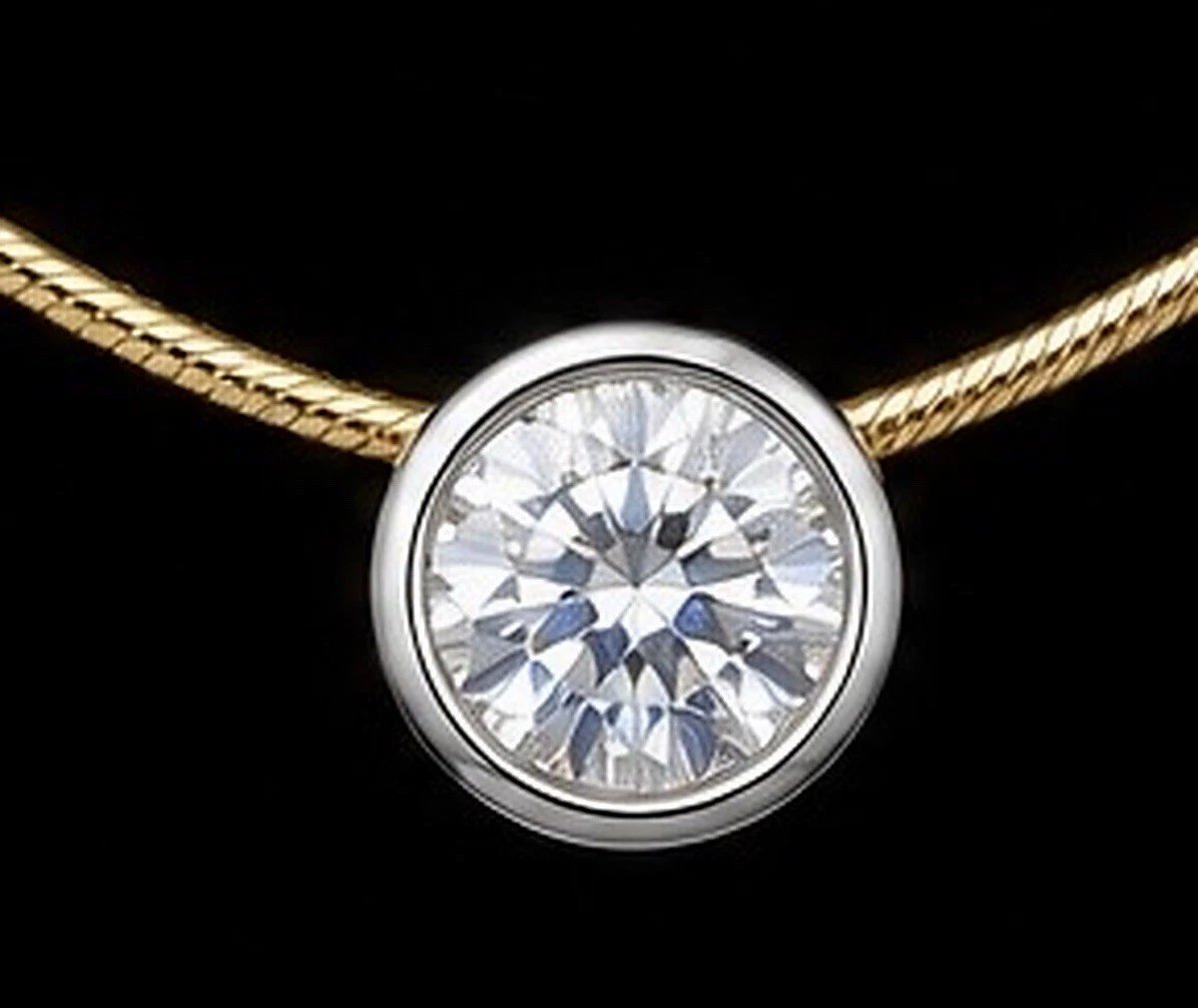 Collier avec pendentif solitaire diamant 0,75 ct en or 18 carats (750) – 40 cm, 7,8 g-photo-4