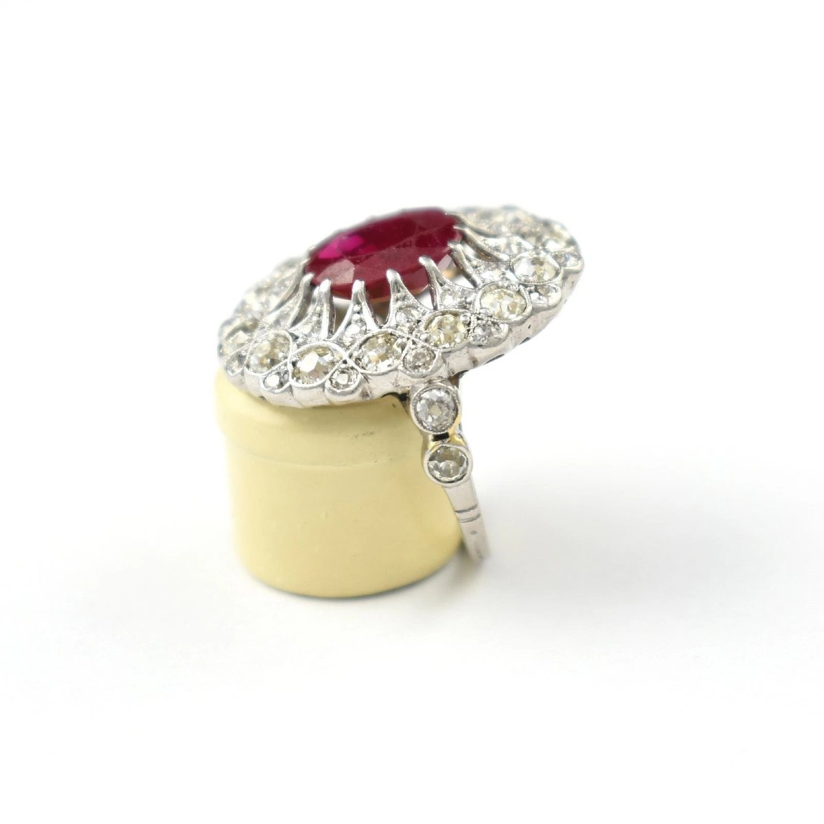 Large Vintage 18ct White Gold 4.10ct Synthetic Ruby 1.60ct Diamond Cocktail Ring-photo-1