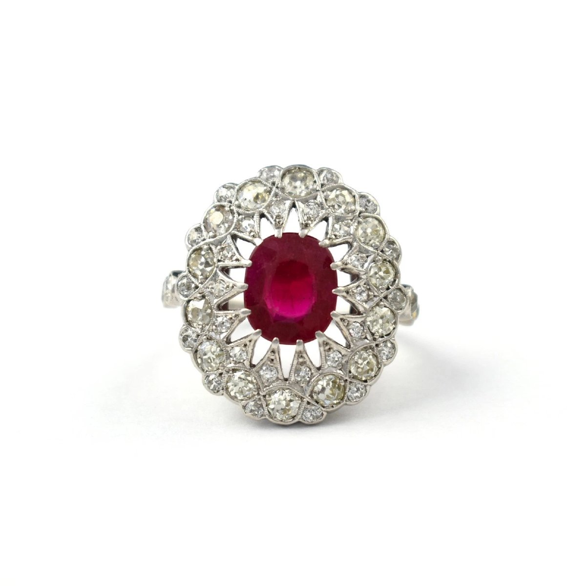 Large Vintage 18ct White Gold 4.10ct Synthetic Ruby 1.60ct Diamond Cocktail Ring