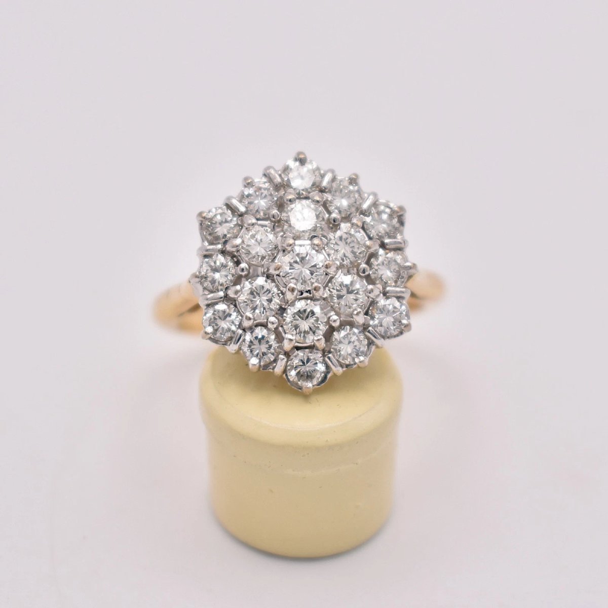 Bague vintage en or 18 carats, sertie d'un diamant hexagonal de 2,85 carats de pureté V, taille