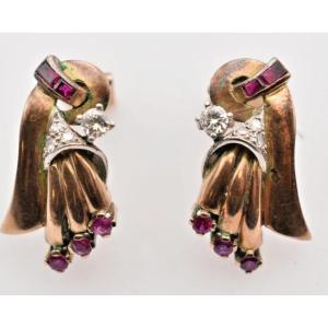 Paire De Boucles d'Oreilles Clip Rubis & Diamants En Or Des Années 1940