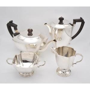 Service à thé Art déco quatre pièces en argent massif par Josiah Williams & Co Londres 1932