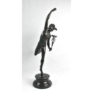 D'après Giovanni Bologna – Sculpture en bronze de Mercure sur socle en pierre et bronze, XIXe s
