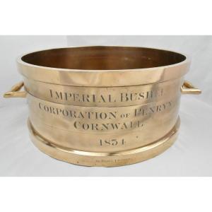 Une mesure impériale en bronze de type De Grave London William IV datée de 1834, Cornouailles
