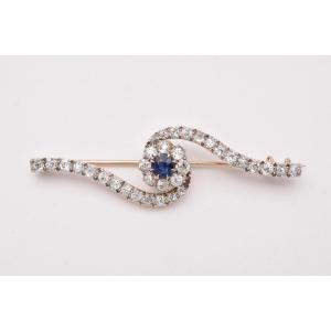 Broche ancienne de style édouardien en saphirs et diamants taille ancienne, sertie en spirale,