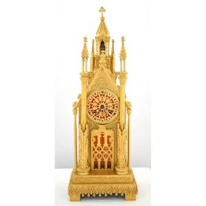 Pendule de cheminée ancienne du XIXe siècle en laiton, style cathédrale gothique, signée Villem
