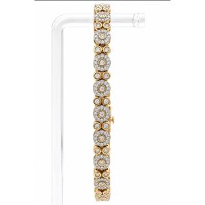 Bracelet à motif floral en grappe, diamants (4,00 carats) et or jaune et blanc 9 carats, 2011