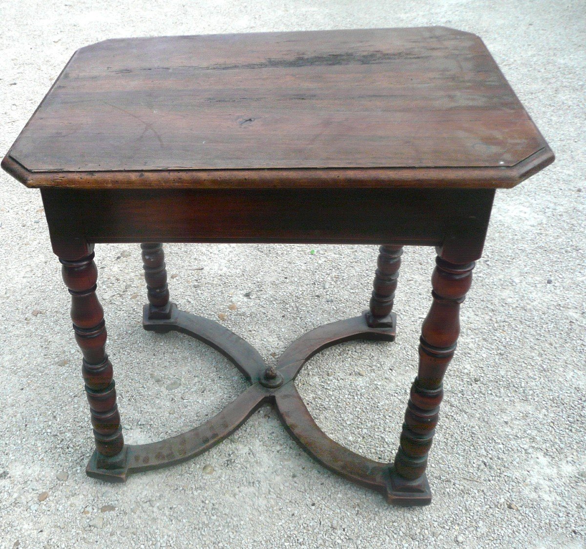 Small Louis XIII Period Side Table-photo-2