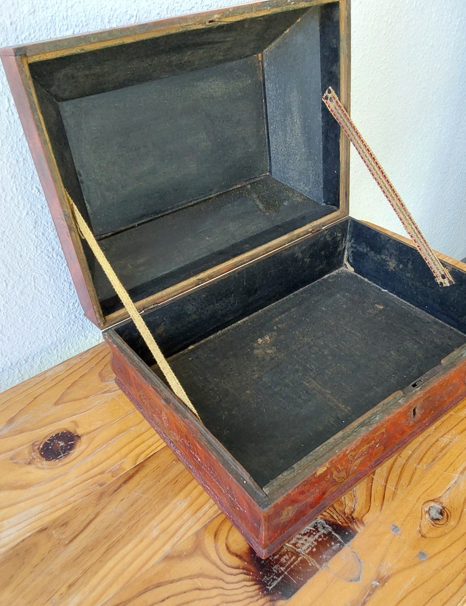Boîte Reliquaire Du XVIIIème Siècle Avec Papier Roulé – Reliques Anciennes