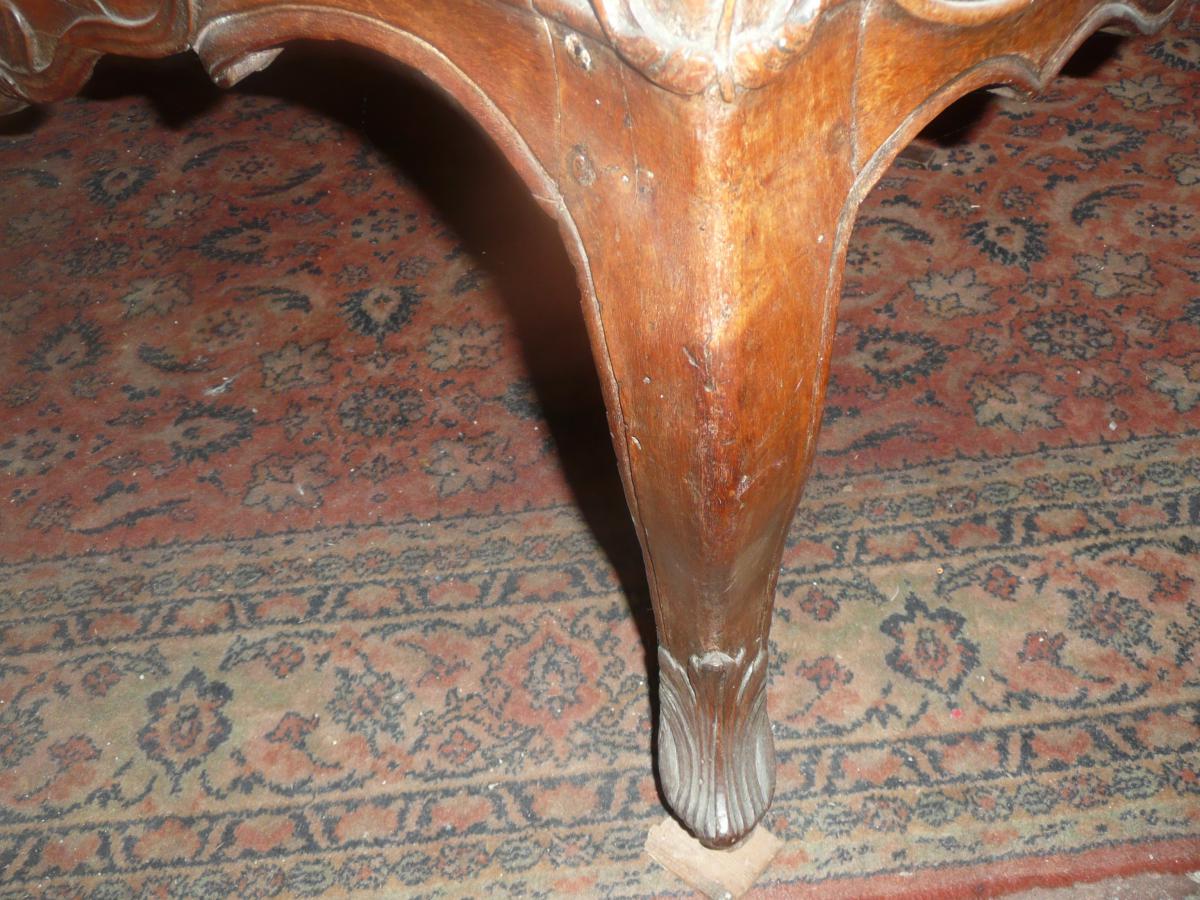 Provencale Commode In Walnut Louis 15 Curved On Three Faces With A Belt Ajourée-photo-3