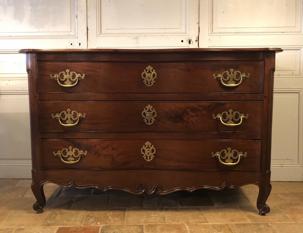 Commode Louis XV à Façade Anguille, Nantes XVIII’ Siècle 