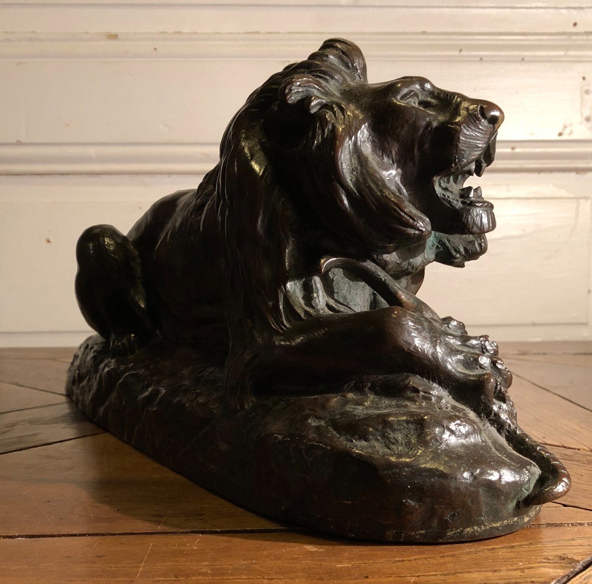 C. Masson "lion Devouring A Buffalo" In Bronze-photo-4