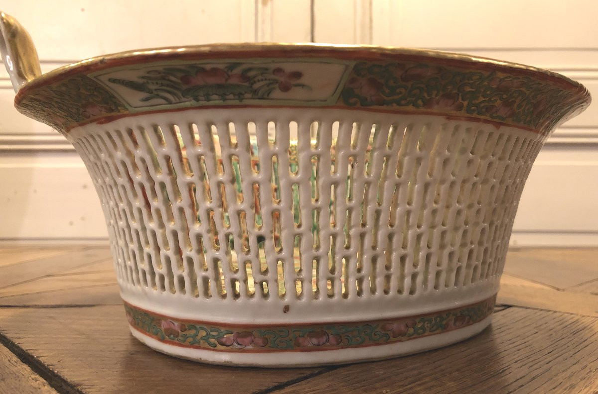 Basket And Its Display Stand In Canton Porcelain, 19th Century -photo-2