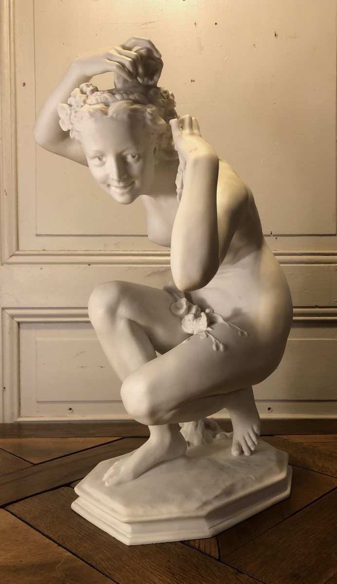 Flore d&#039;Apr&egrave;s Carpeaux Biscuit De Porcelaine De S&egrave;vres 1927