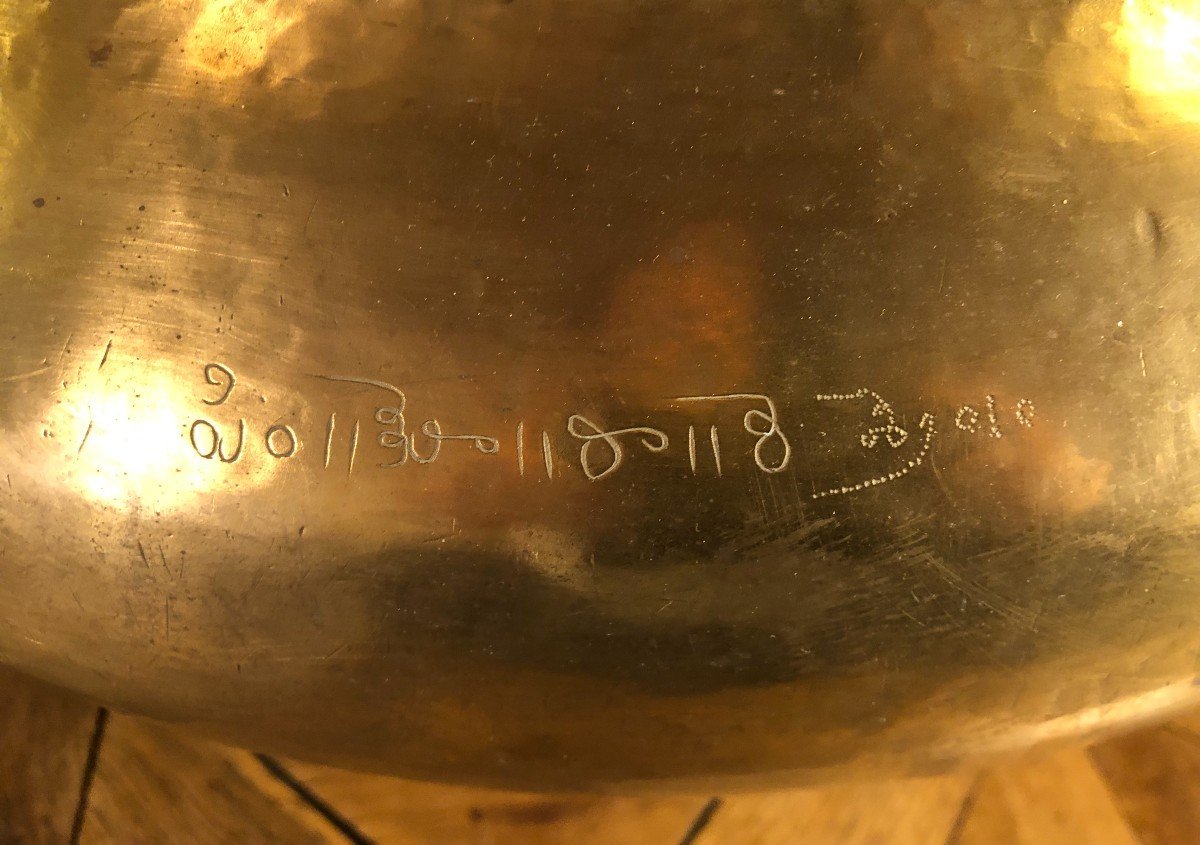 Important 19th Century Bronze Indian Cachepot-photo-2