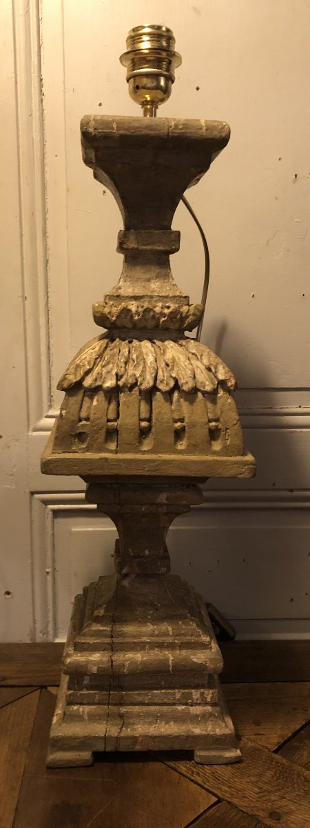 paire de grandes lampes balustres Louis XVI en bois sculpté et peint -photo-3