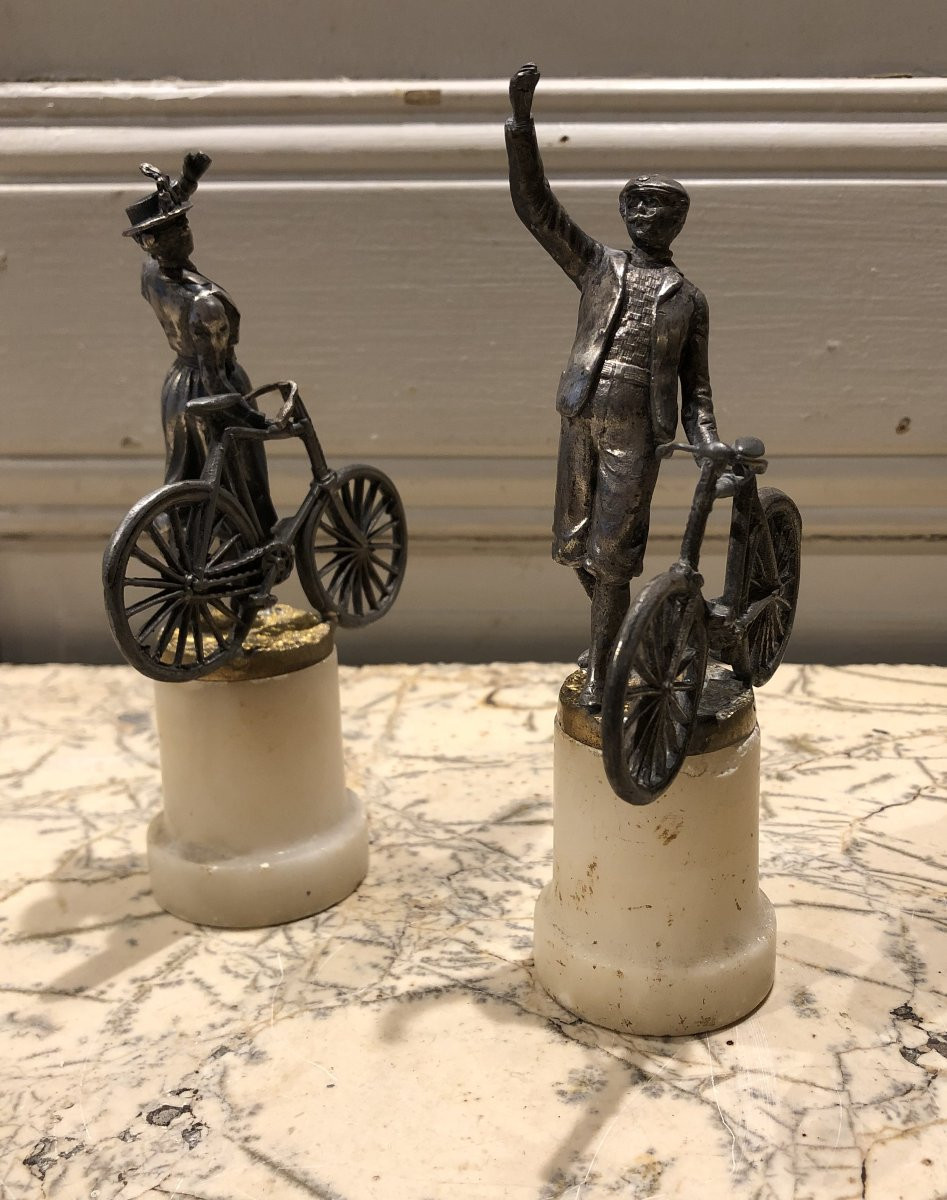 couple de cyclistes en métal argenté et doré vers 1900-photo-2