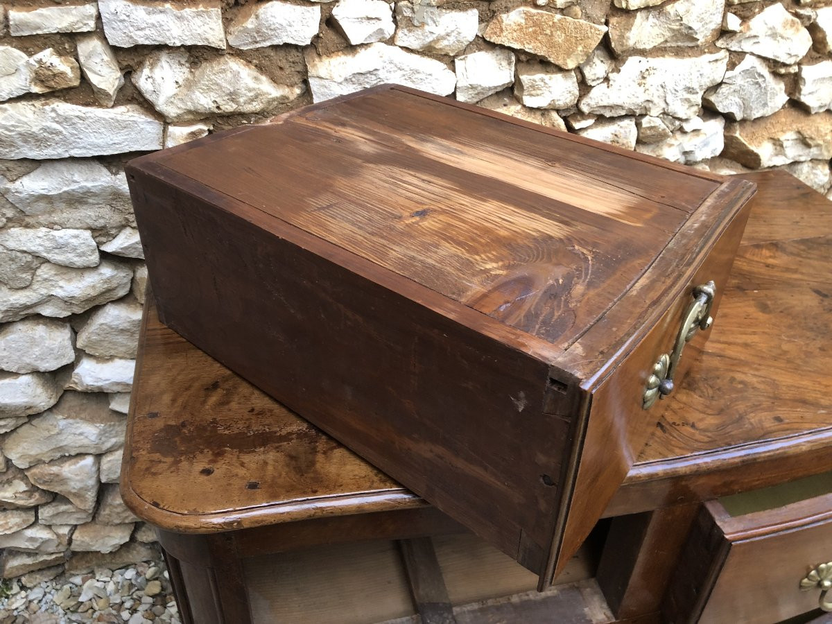 Commode galbée Louis XIV en noyer XVIII° siècle -photo-3