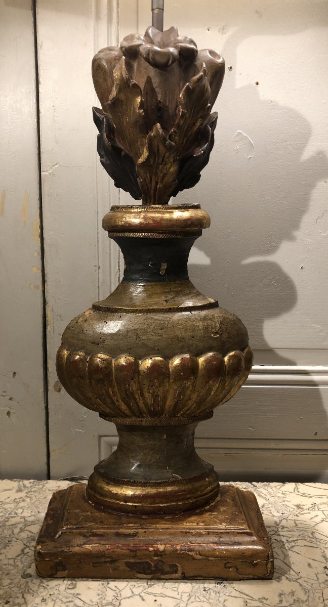 Vase fleuri en bois sculpt&eacute; dor&eacute; et polychrome XVIII&deg; si&egrave;cle mont&eacute;e en lampe -photo-3