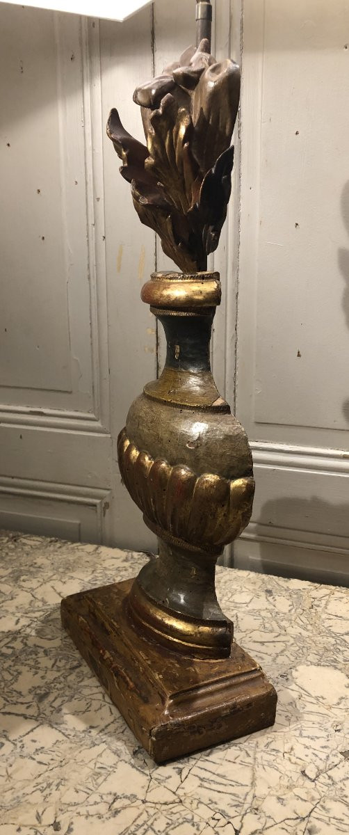 Vase fleuri en bois sculpt&eacute; dor&eacute; et polychrome XVIII&deg; si&egrave;cle mont&eacute;e en lampe -photo-5