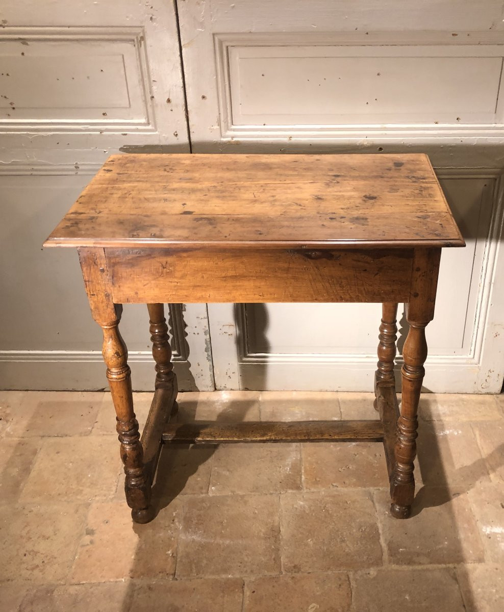 Louis XIV Walnut Table, Late 17th Century, Early 18th Century -photo-2