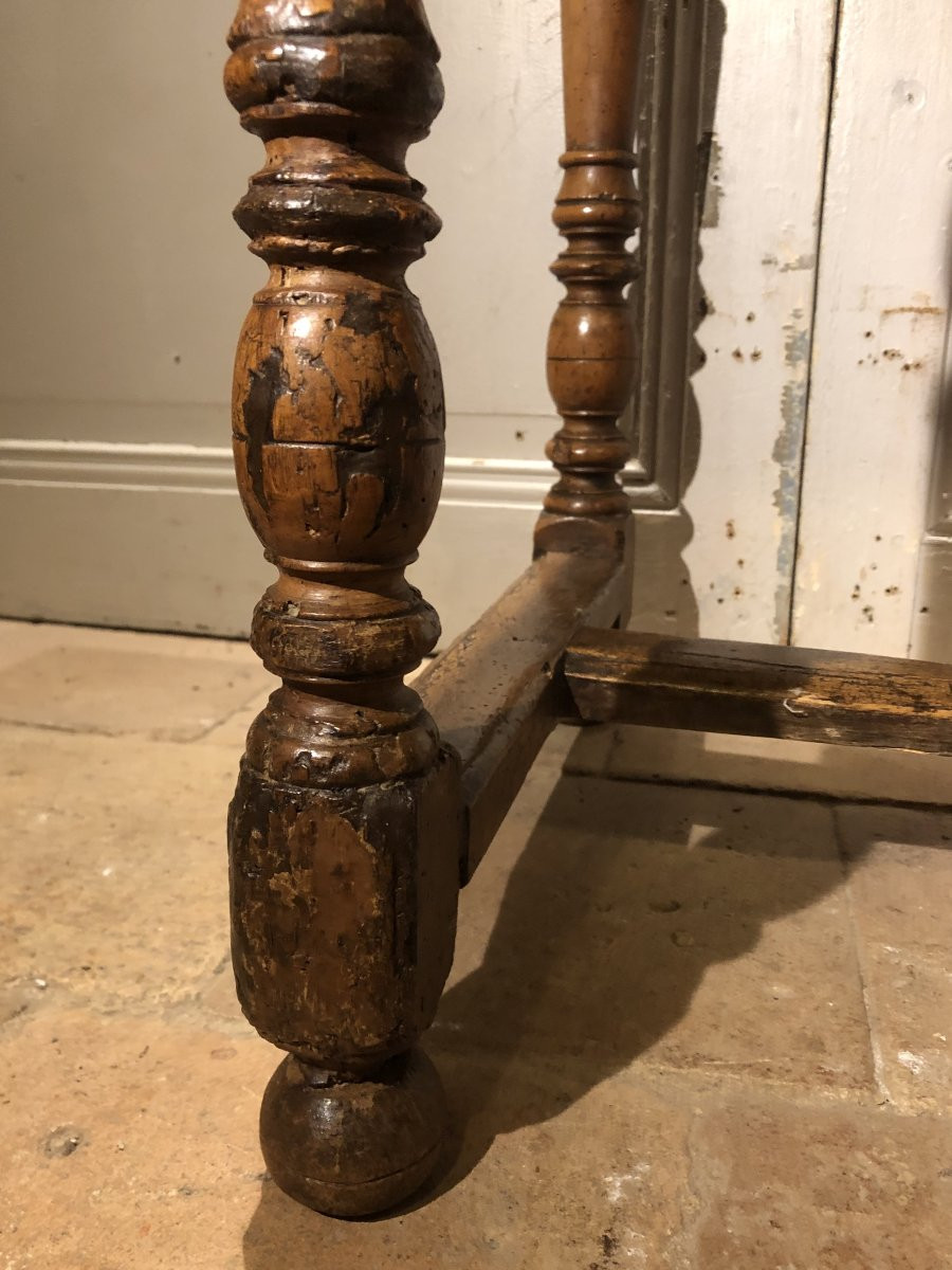 Louis XIV Walnut Table, Late 17th Century, Early 18th Century -photo-4