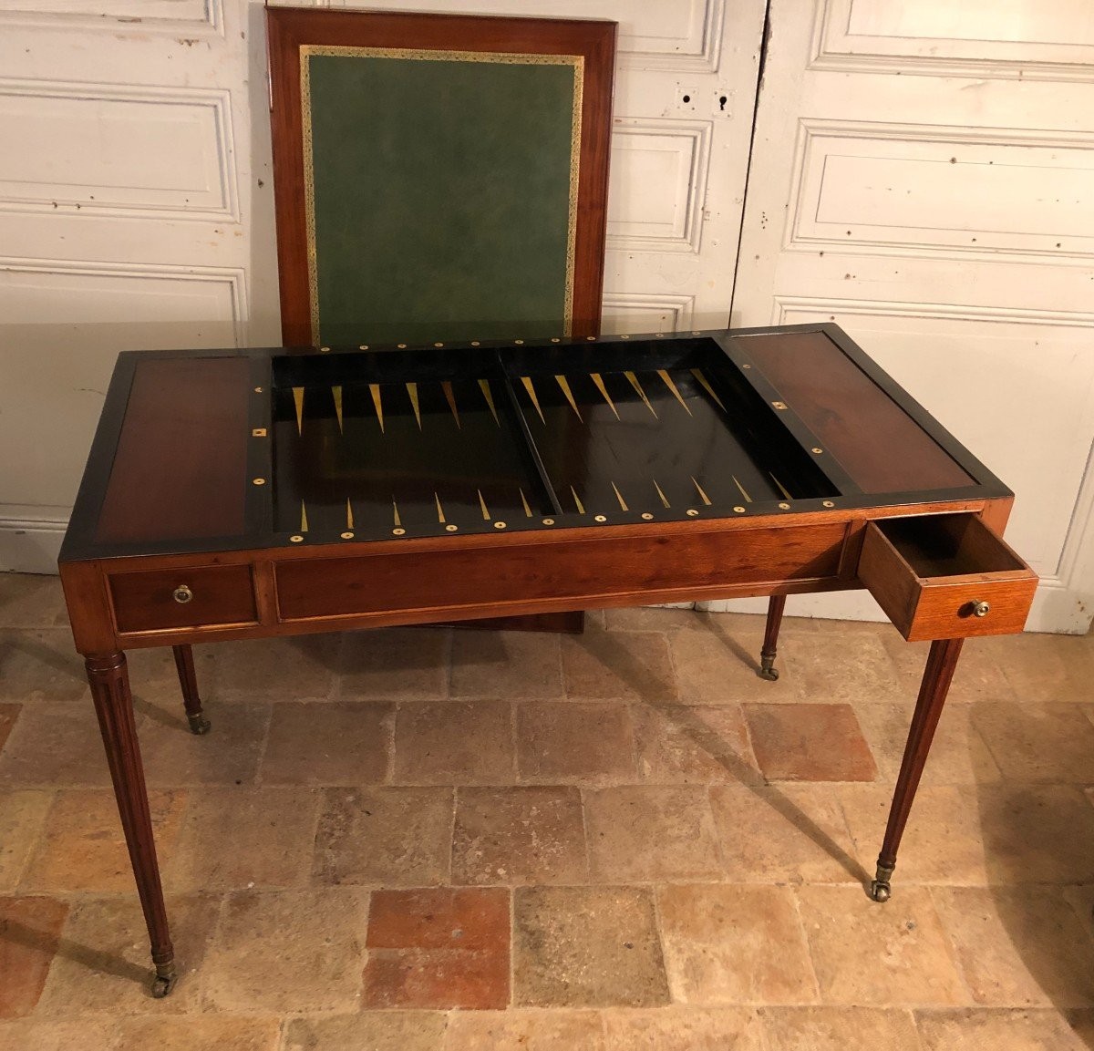 Table à Jeux, Tric Trac, Bureau Louis XVI Estampillée M. Ohneberg En Acajou