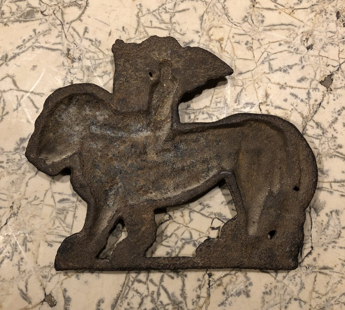 Le pouvoir de l'amour ange jouant de la lyre chevauchant un lion  -photo-4