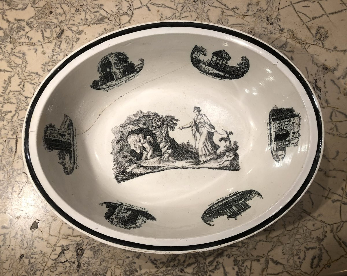 Broc &agrave; l&#039;effigie de Louis XVIII et bassin en fa&iuml;ence de Creil et Montereau  -photo-5