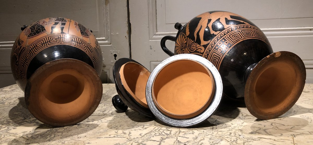 Paire de vases Etrusque en terre cuite peinte, Grand Tour XIX° siècle -photo-7