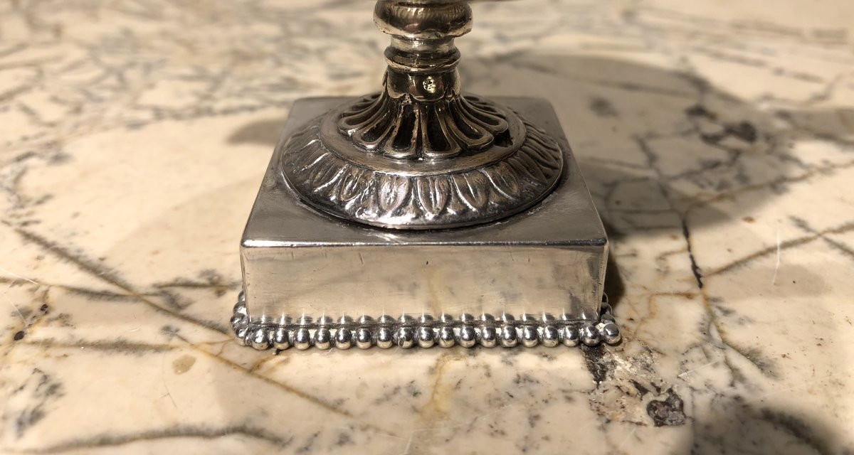 Pair Of Chambord Vases With Swans In Silver, Revolutionary Period, 18th Century -photo-4