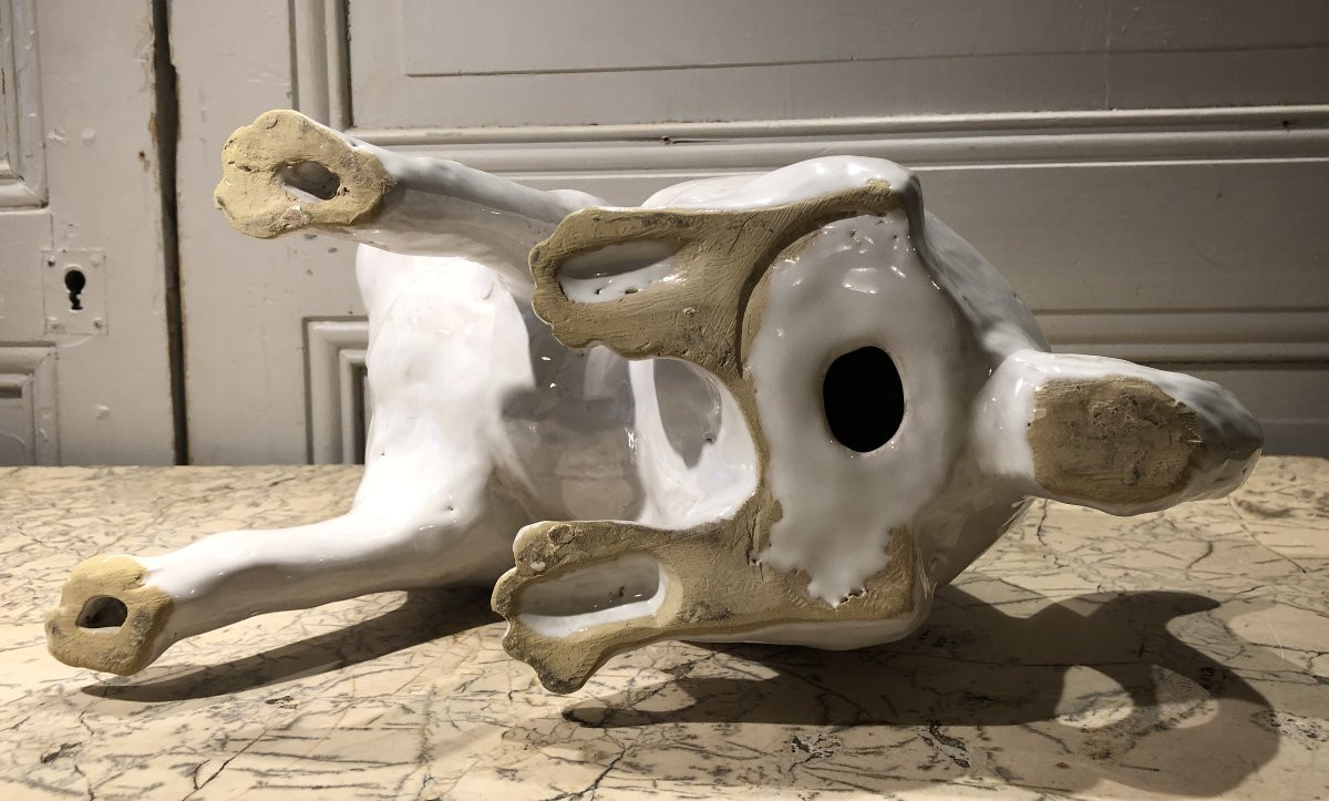 Chat assis en terre cuite à couverte blanche -photo-7