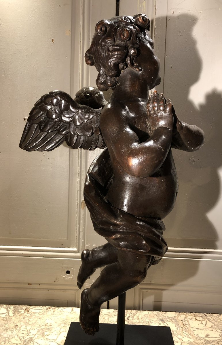 Paire d'anges en bois sculpté et ciré XVIII° siècle -photo-4