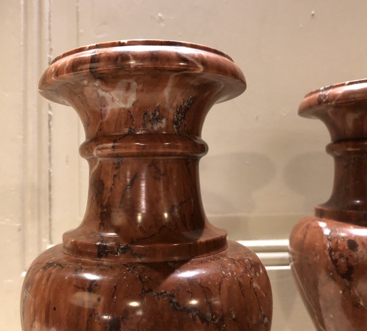 Pair Of Griotte Red Marble Vases In The Style Of Antiquity, 19th Century -photo-4
