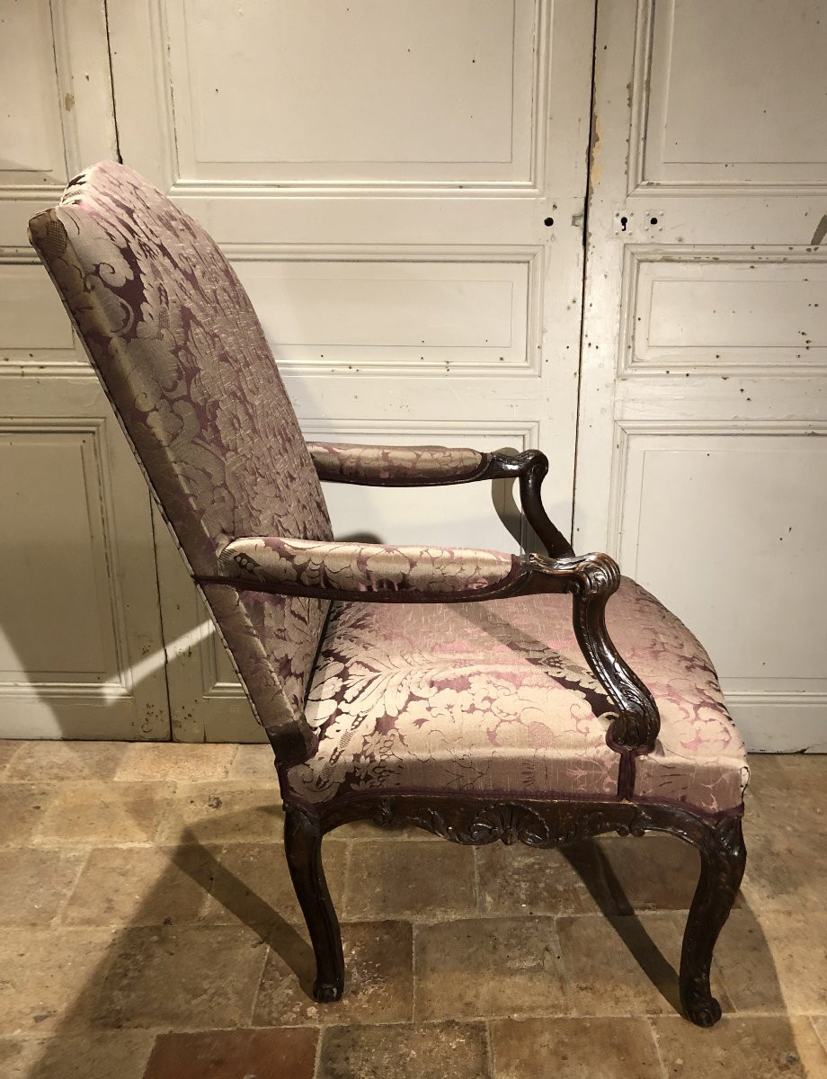 Fauteuil Régence à dossier à la reine en hêtre ciré XVIII° siècle  -photo-2