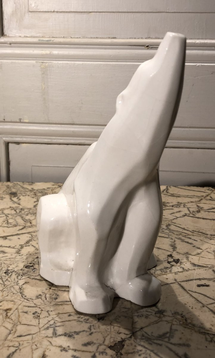Art Deco Seated Bear In The Style Of Pompon In White Porcelain -photo-1
