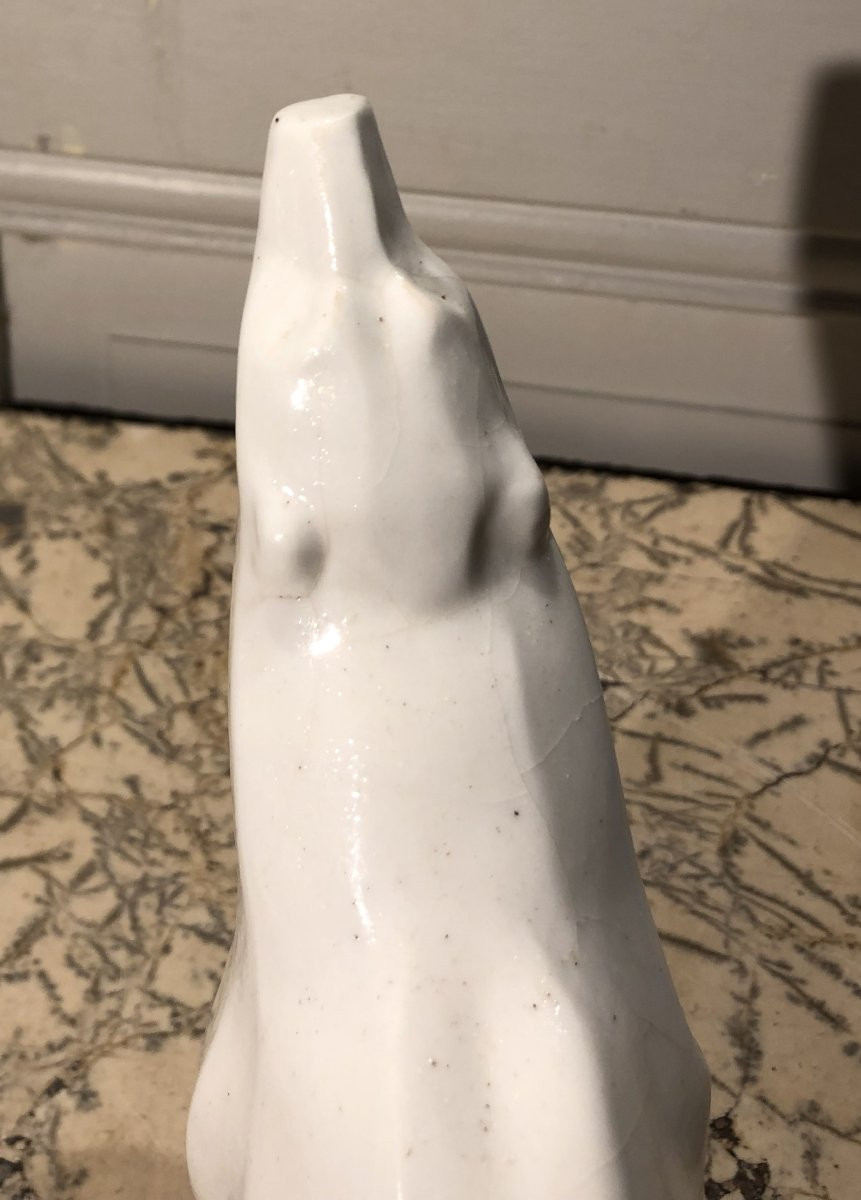 Art Deco Seated Bear In The Style Of Pompon In White Porcelain -photo-3