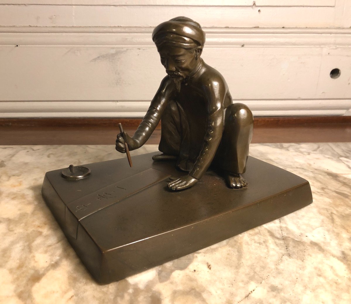 scribe" Bronze à Patine Brune Asie XIX° Siècle