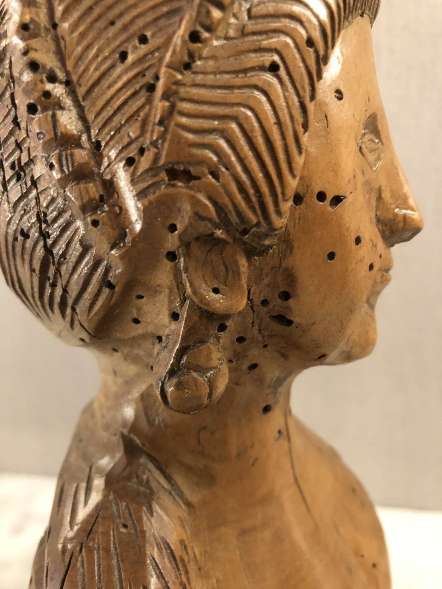 Buste de dame de qualité en bois sculpté et ciré XVIII° siècle-photo-4