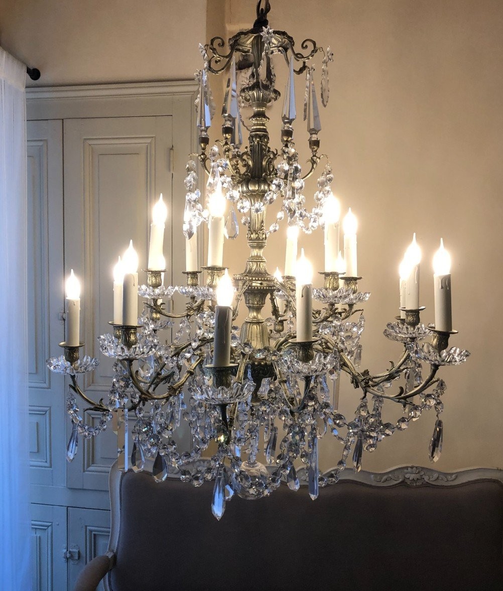 Lustre 18 Lumières En Bronze Et Cristal De Style Louis XV Napoléon III