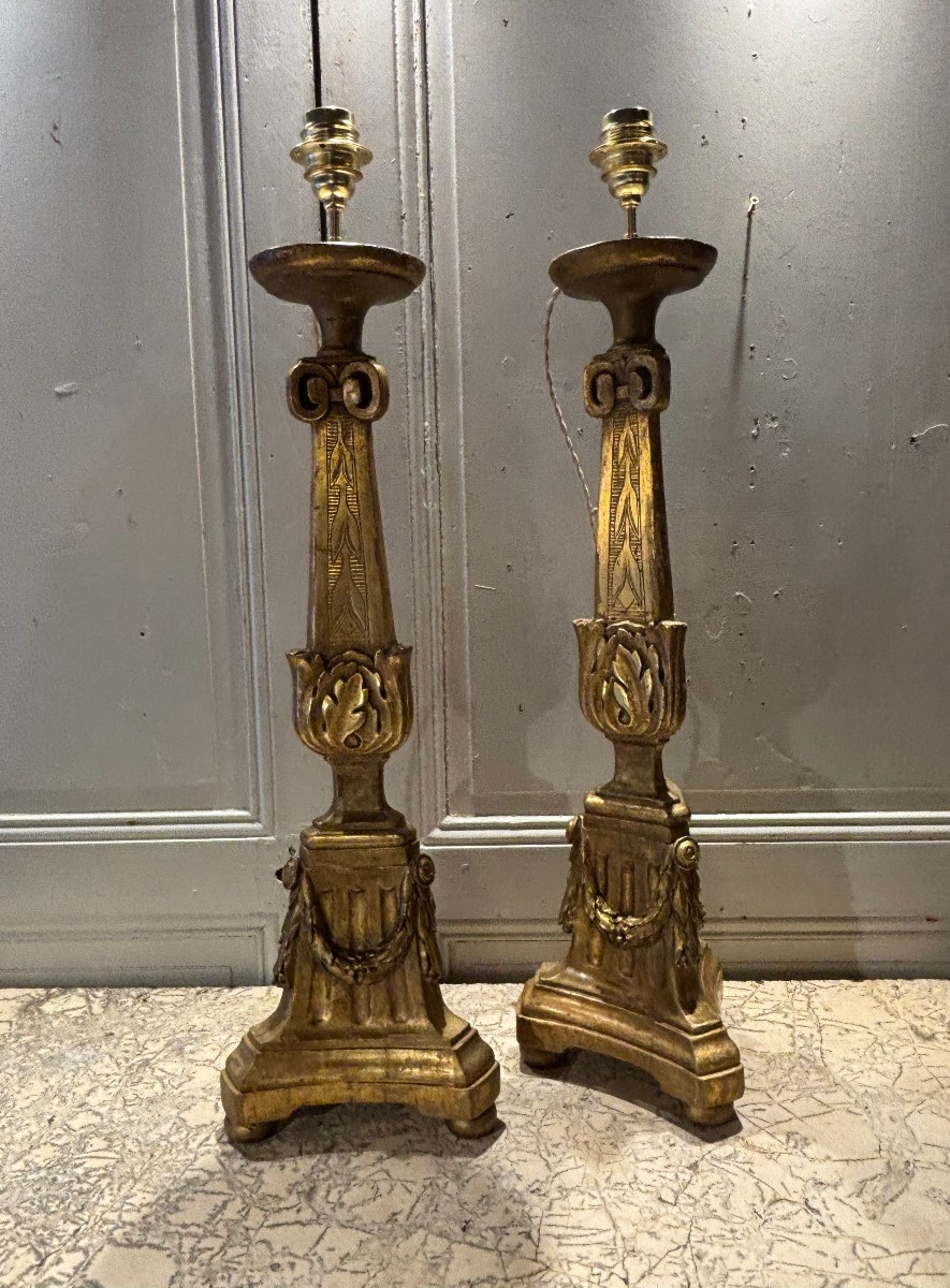 Paire de pique cierges lampes Louis XVI en bois doré XVIII° siècle 