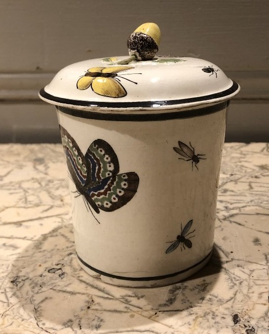 Louis XVI Directoire Fine Earthenware Naturalist Covered Mug-photo-2