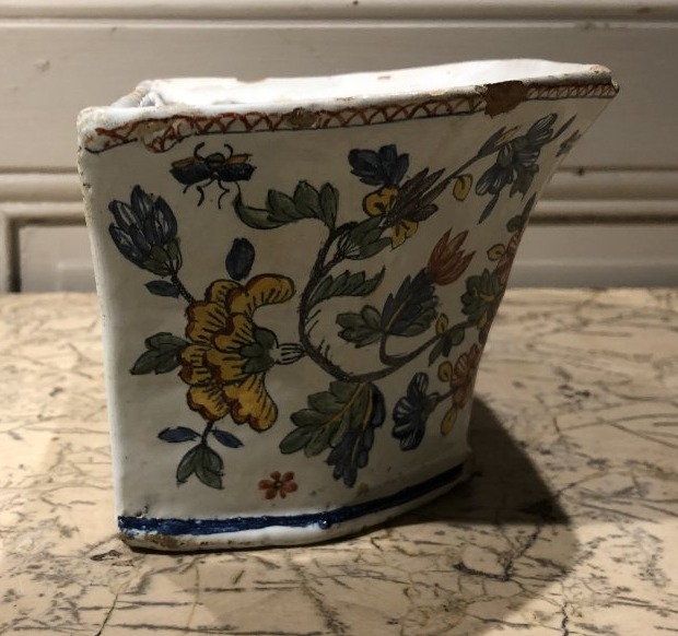 Earthenware Bouquetière With Cornucopia Decoration -photo-2