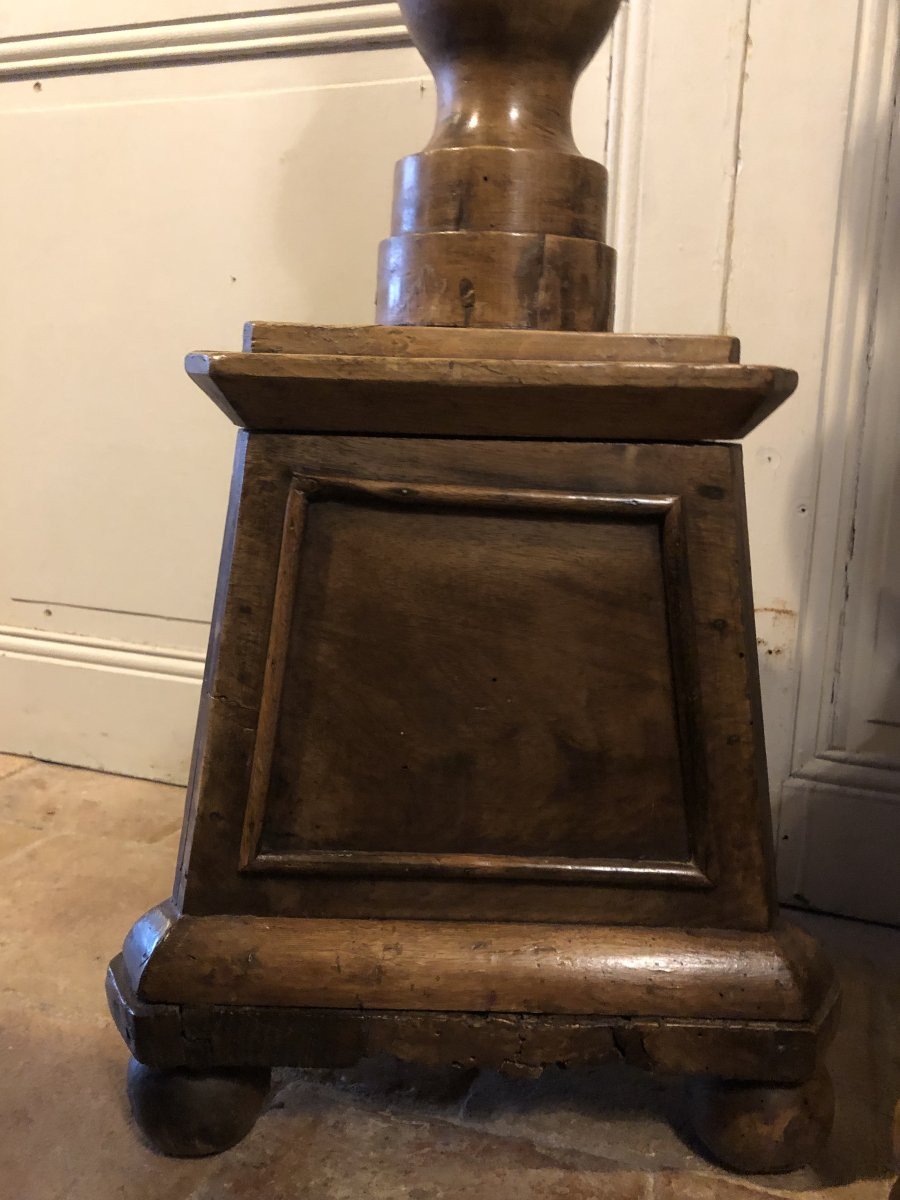 Paire de grands pique cierges style Louis XVI en bois fruitier H 177 cm-photo-4
